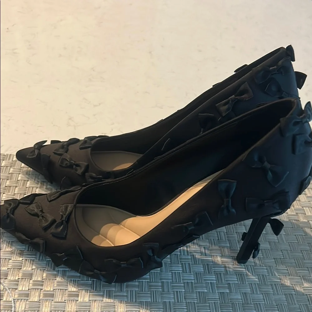 GIANI BINI Black Bow-Adorned Heels - Picture 7 of 10